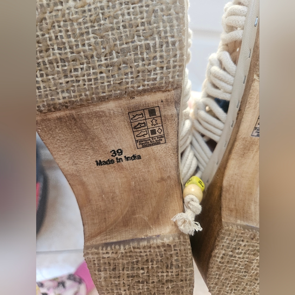 FREE PEOPLE Candy crochet clog w/lace up ankle - Picture 7 of 8
